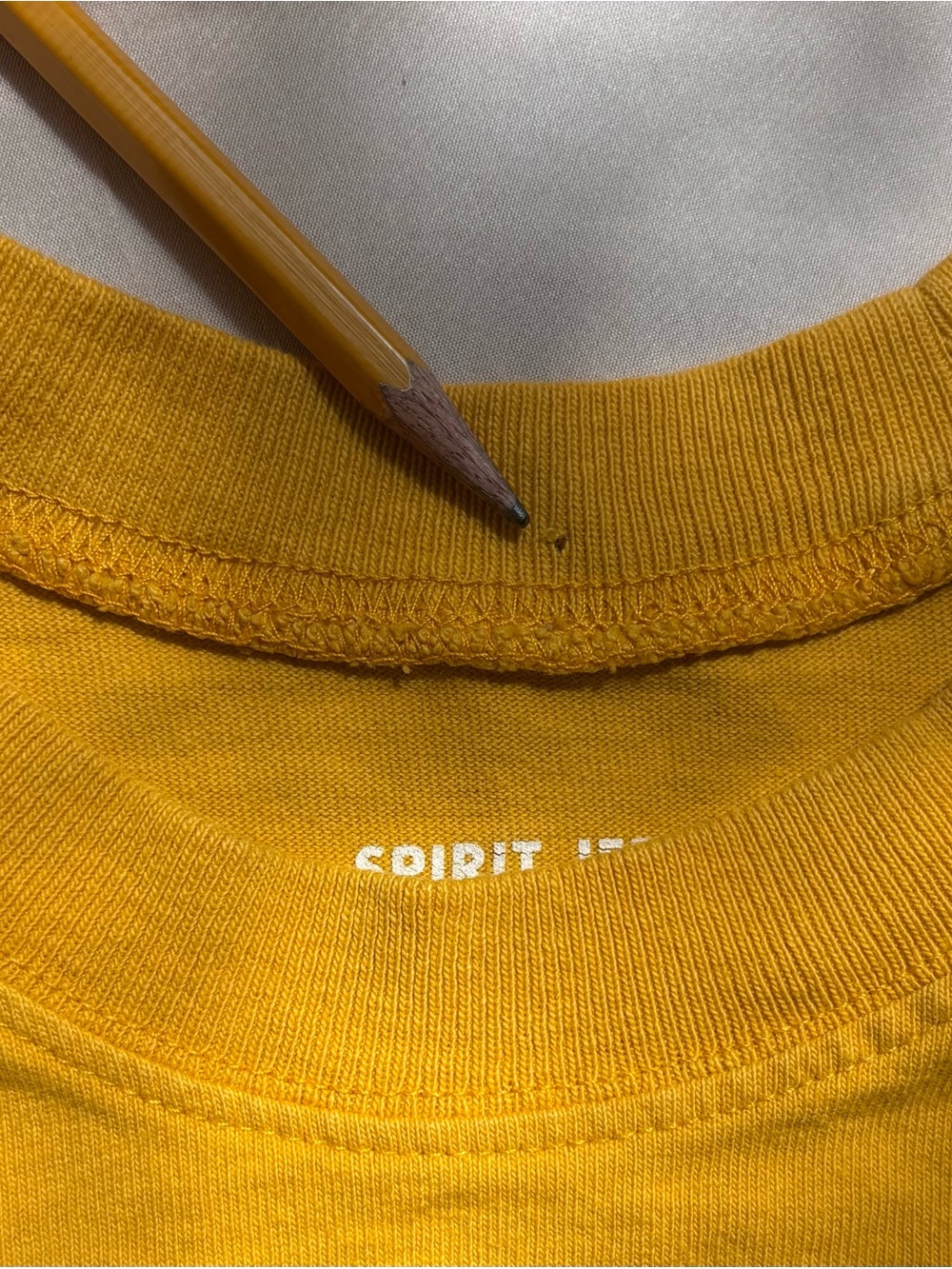 Hufflepuff Yellow Oversized Long-Sleeve Crewneck Spirit Jersey Harry Potter - Picture 5 of 7